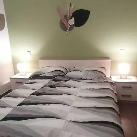 Comfortable Two Bedroom Apartment Sibenik