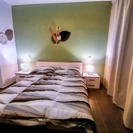 By The In Dalmatia Apartment