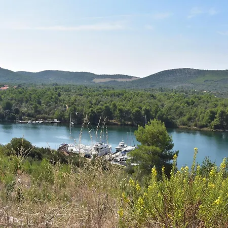 By The In Dalmatia Apartment *