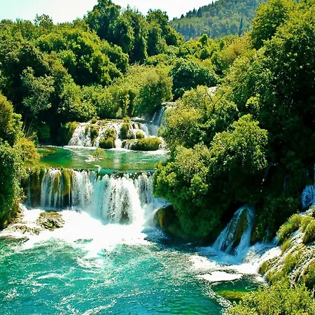 By The In Dalmatia Apartment *