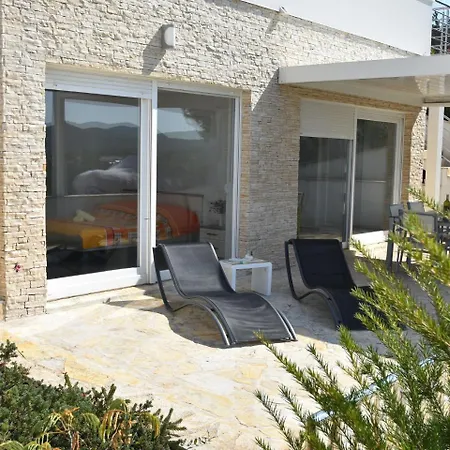 Apartment Comfortable Two Bedroom Sibenik