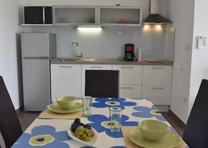 By The In Dalmatia Apartment *