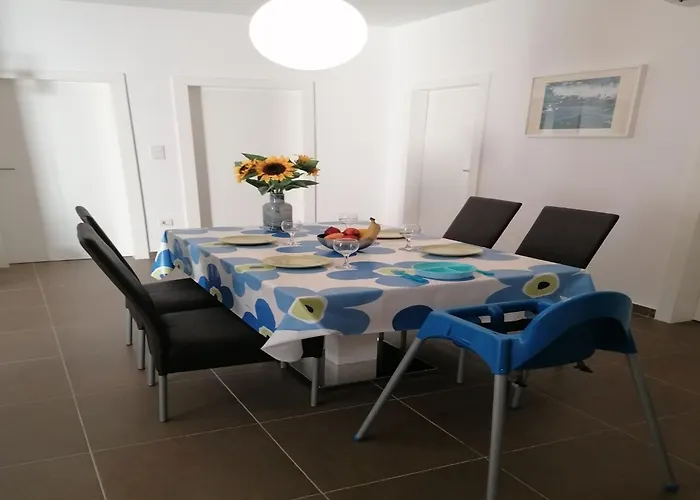 By The In Dalmatia Apartment Šibenik