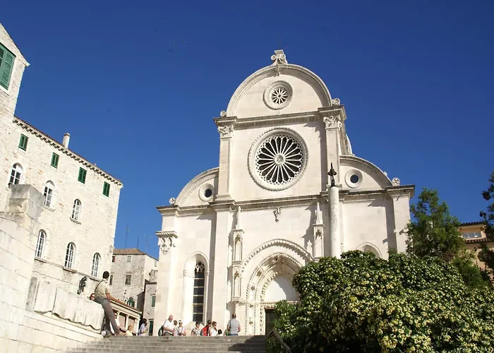 Apartment By The In Dalmatia Šibenik