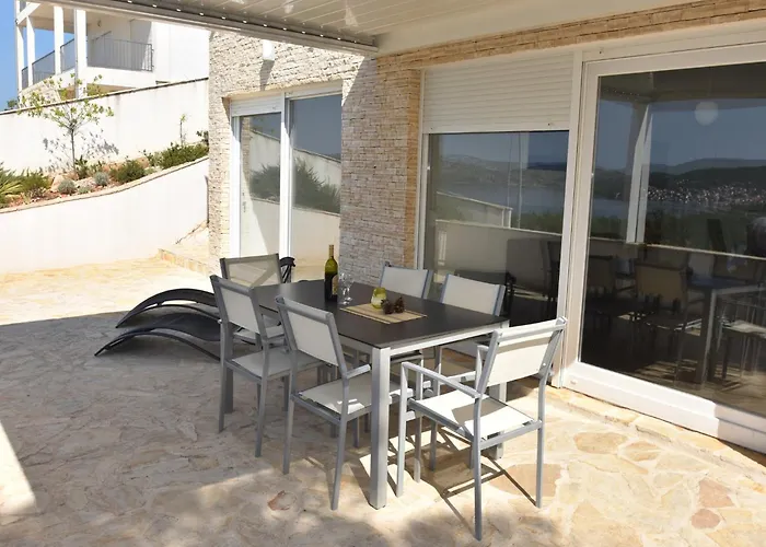 By The In Dalmatia * Šibenik